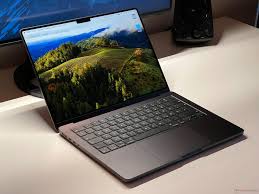 MACBOOK  M3 PRO 14
